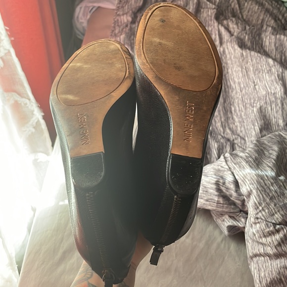 Black heeled booties with open toe - Picture 3 of 3